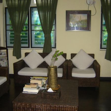 Garden Home Bed And Breakfast Янгон Экстерьер фото