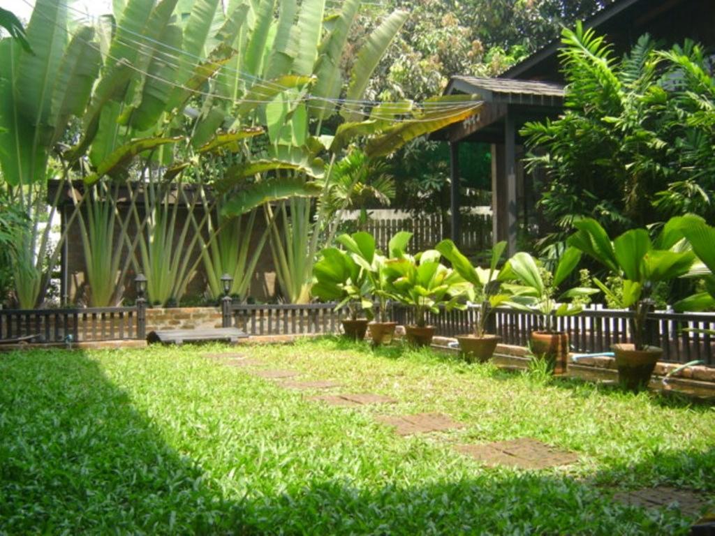 Garden Home Bed And Breakfast Янгон Экстерьер фото
